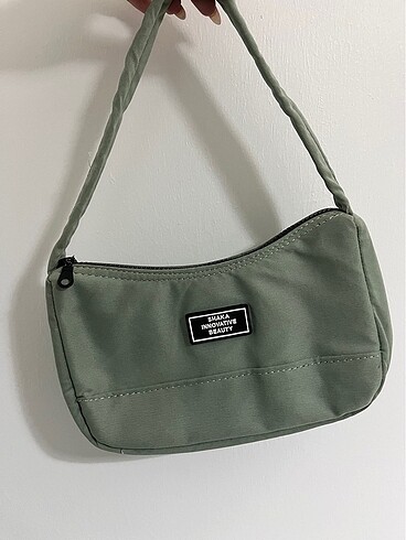Küçük boy yeşil spor çanta