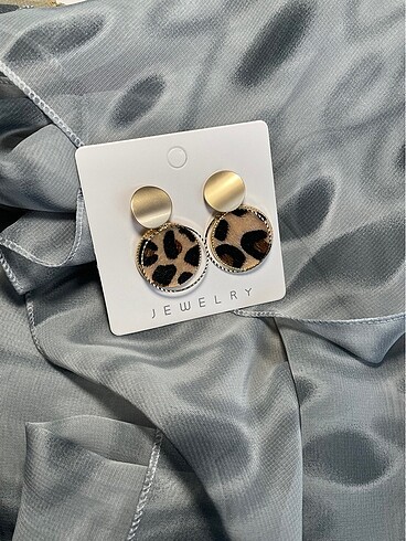 Leopar Desenli Küpe