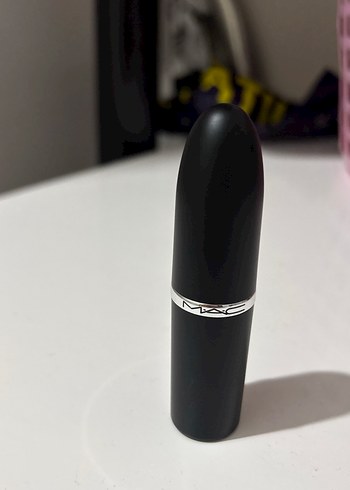 MAC Ruj 608 MEHR