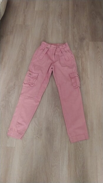 Pembe pantolon 