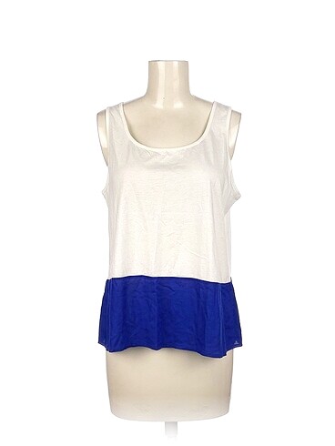 Mango T-shirt %70 İndirimli.