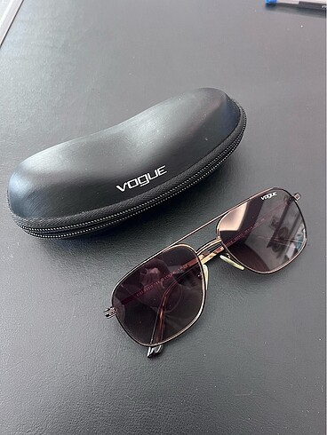 VOGUE KADIN GÜNEŞ GÖZLÜĞÜ