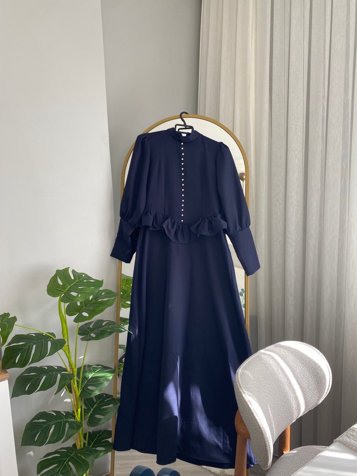 Düğmeli Lacivert Uzun Kollu Uzun Elbise - Görsel 4