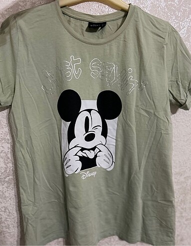 Disnep T-shirt