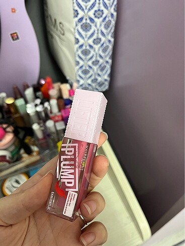 Beden Maybelline lifter gloss