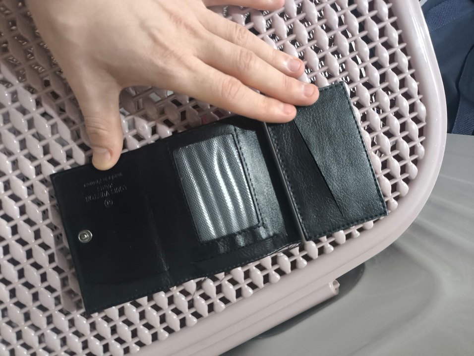 Louis vuitton manyetik cüzdan - Görsel 3