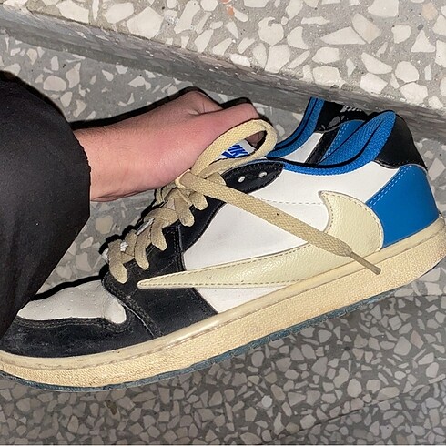 nike travis scoot jordan 1