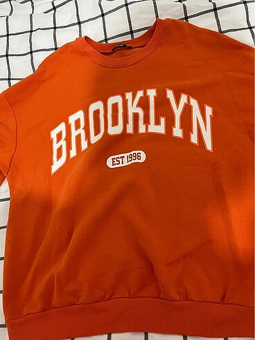 Turuncu sweatshirt