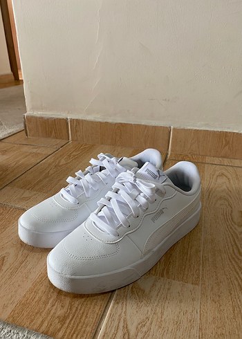 40 Beden beyaz Renk Puma Skye Clean - Kadın Beyaz Spor Ayakkabı