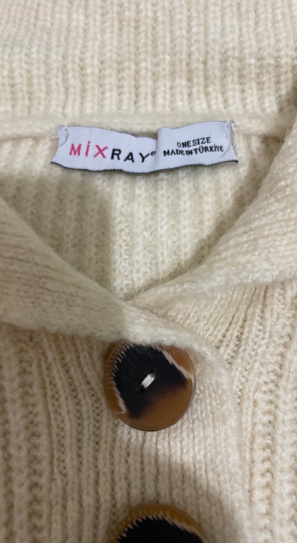 Bej Düğmeli Kadın Triko Kazak - Görsel 2