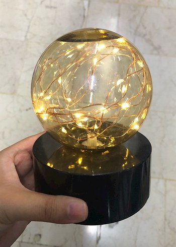 Altın Renkli Dekoratif LED Masa Lambası