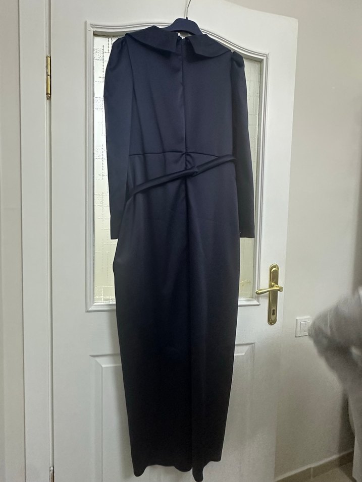 Siyah Kuşaklı Uzun Kadın Elbise - Görsel 2