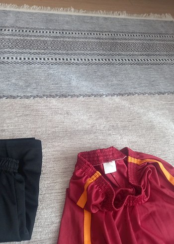 Kırmızı Elastik Bel Rahat Spor Şort - Görsel 5