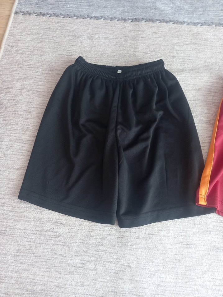 Kırmızı Elastik Bel Rahat Spor Şort - Görsel 2