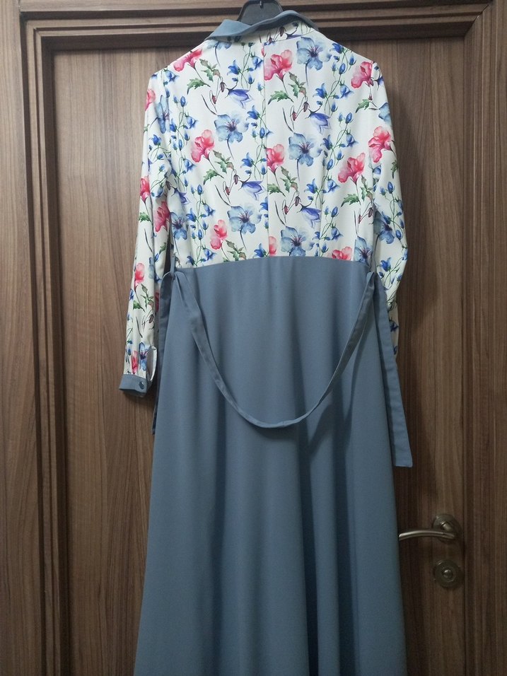 Çiçek Desenli Gri Uzun Kollu Elbise - Görsel 4