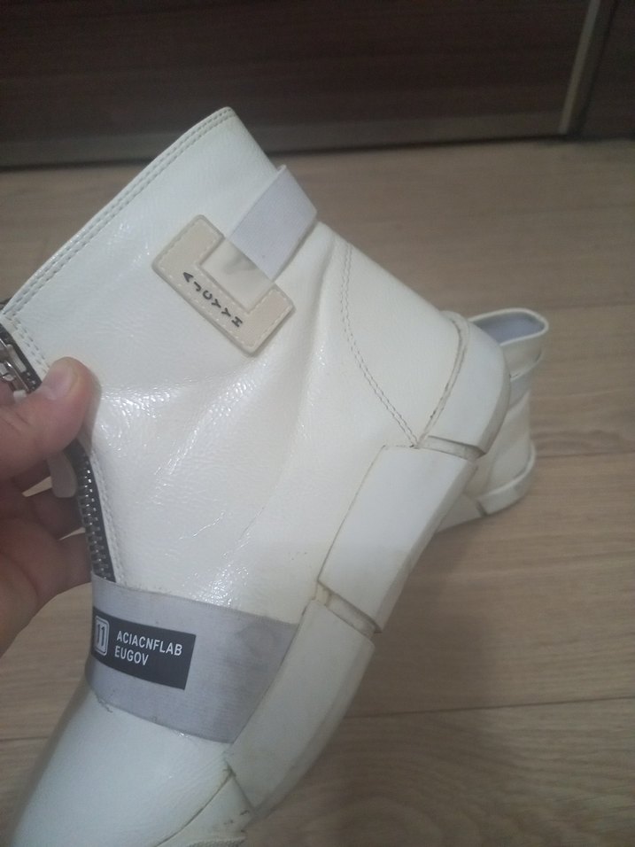 Beyaz Kadın Sokak Stili Topuklu Bot - Görsel 2