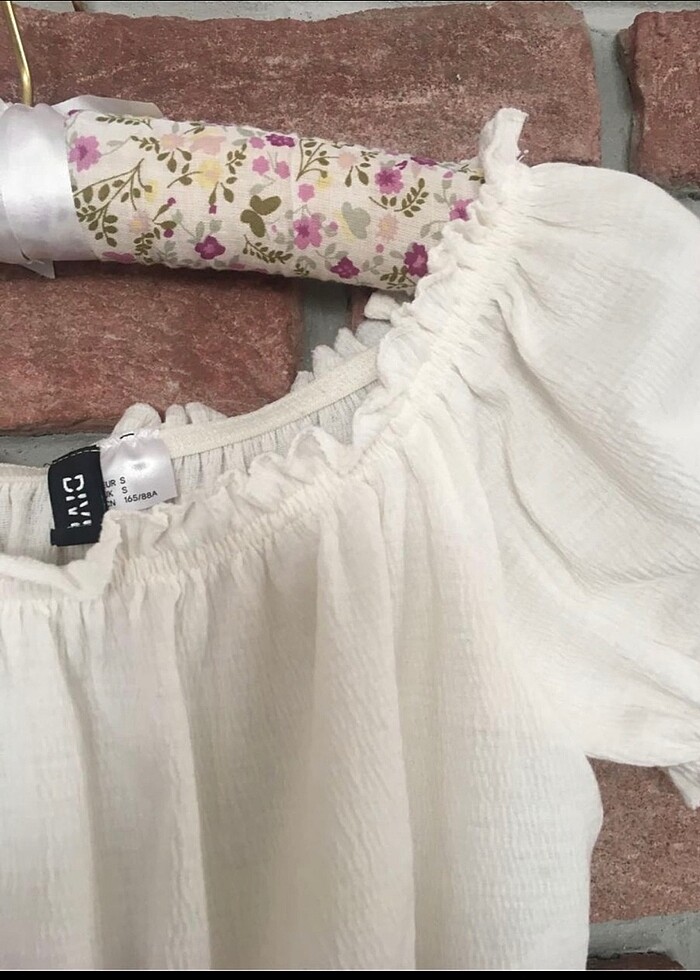 H&M düşük omuzlu bluz - Görsel 3