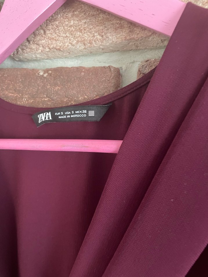 Zara Bordo Kemerli Uzun V Yaka Elbise - Görsel 3