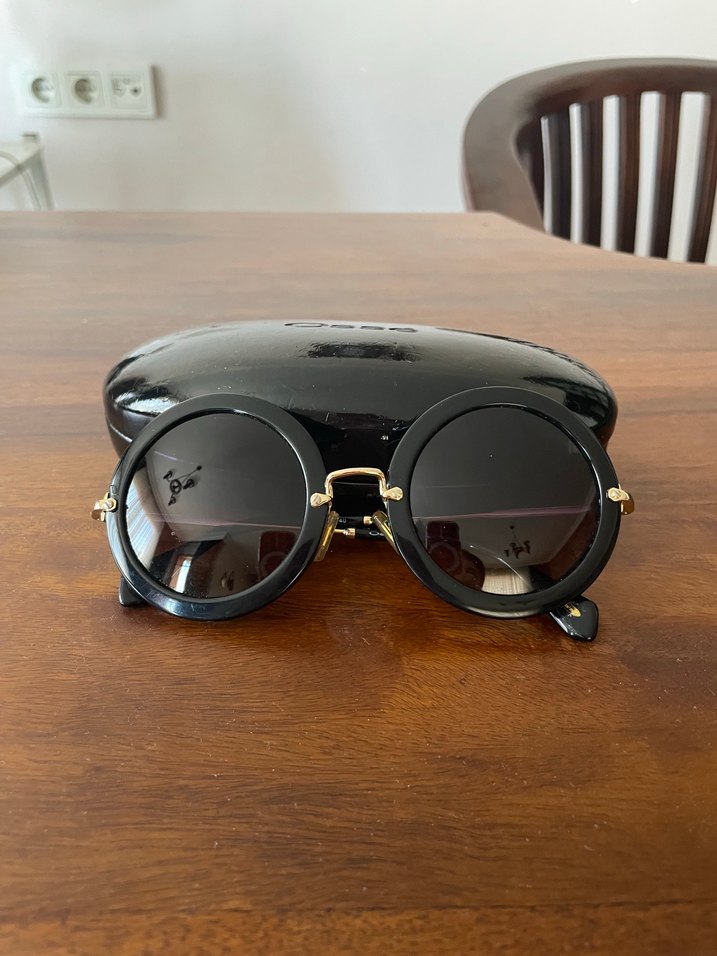 Yuvarlak siyah Güneş Gözlüğü - Görsel 2