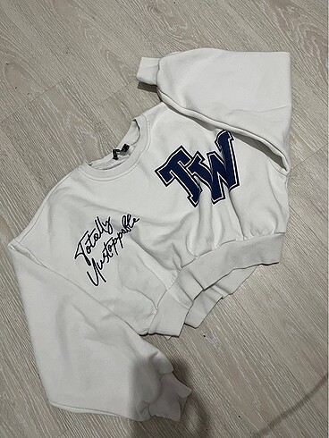 Kısa sweatshirt