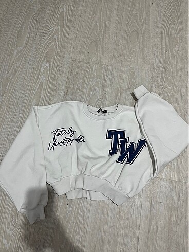 Bershka Kısa sweatshirt