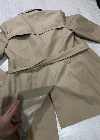 Bej Kuşaklı Kadın Trençkot - Görsel 2