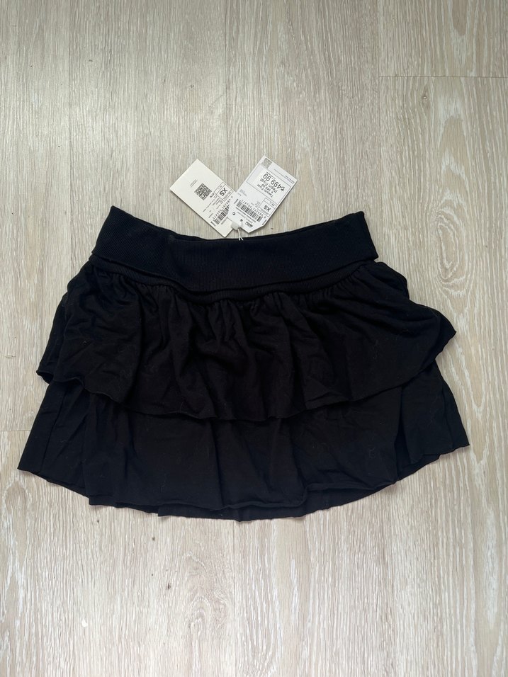 Siyah Mini Etek, Fırfırlı, Rahat Kesim - Görsel 2