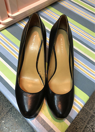 38 Beden siyah Renk Ninewest gerçek deri
