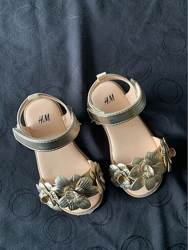 H&M Kız çocuk gold babet