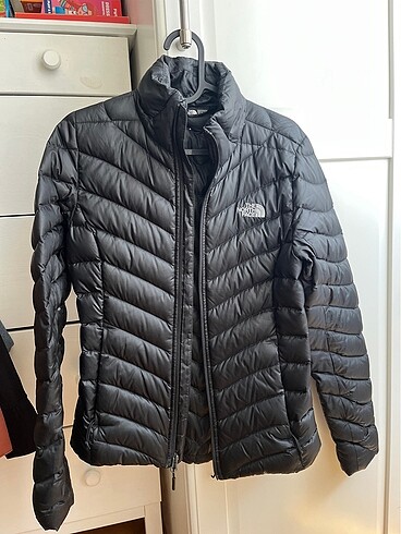 The NorthFace 800 dolgu mont