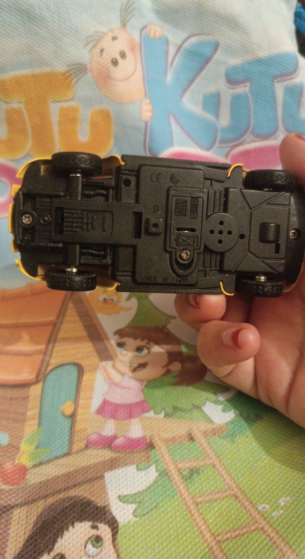 Sarı Minyatür Oyuncak Araba - Görsel 4