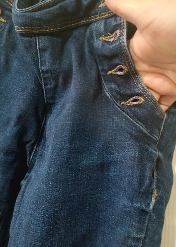 Düğmeli Mavi Mini Kot Şort - Görsel 5