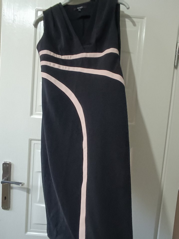 Siyah Drapeli V Yakalı Uzun Kalem Elbise - Görsel 2