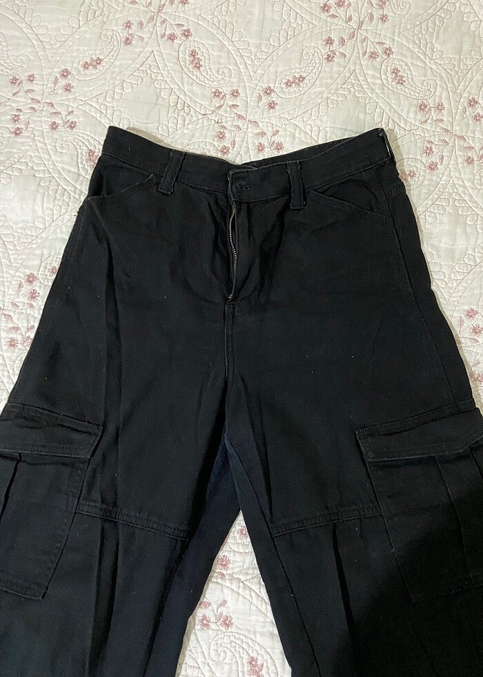 siyah kargo pantolon - Görsel 2