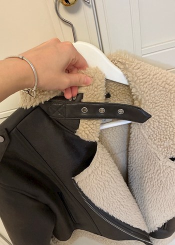 Stradivarius Kürklü biker mont - Görsel 3