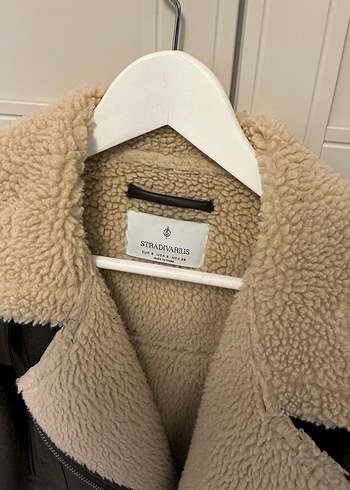 Stradivarius Kürklü biker mont - Görsel 2