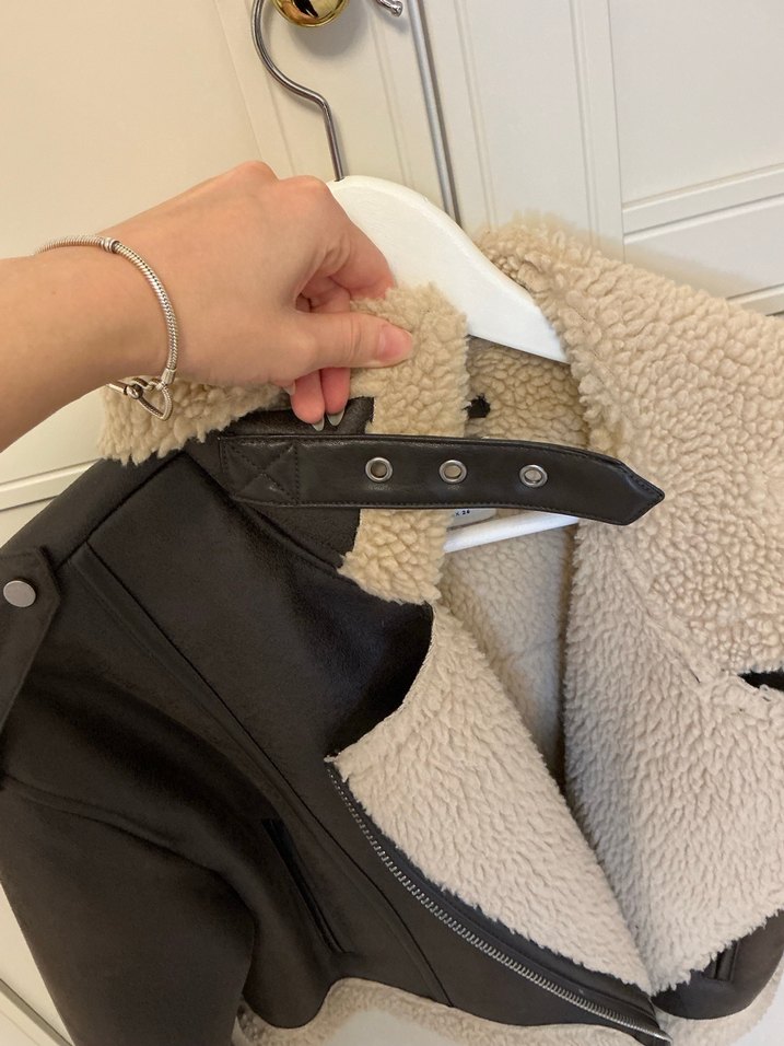 Stradivarius Kürklü biker mont - Görsel 3