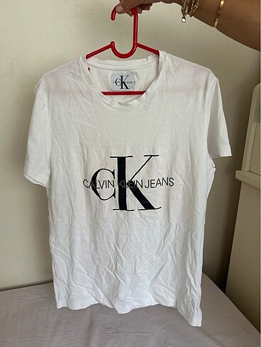 Calvin Klein T-Shirt