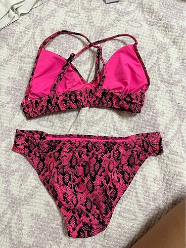38 Beden Penti Bikini Takımı