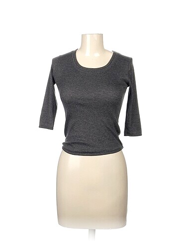 Diğer T-shirt %70 İndirimli.