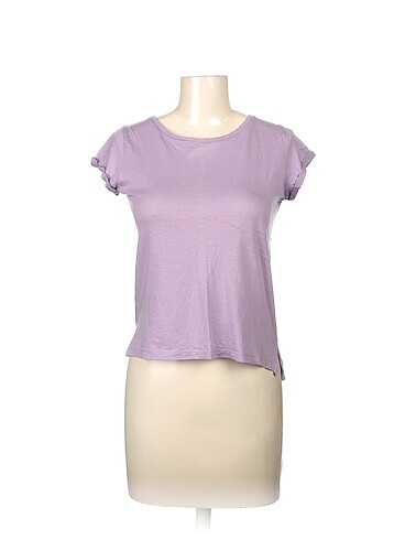 Stradivarius T-shirt %70 İndirimli.