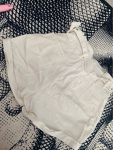 l Beden Bershka Şort