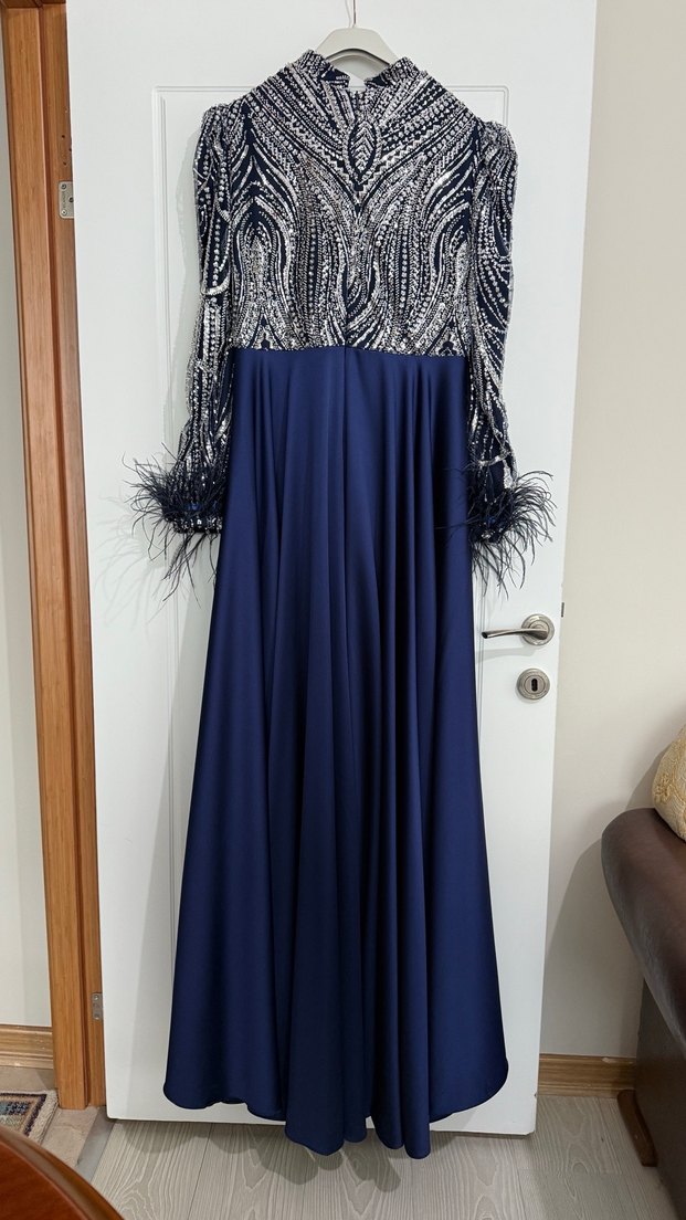 İşlemeli Lacivert Uzun Abiye Elbise - Görsel 3