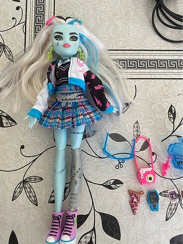 Monster High monster high frenkie stein bebek oyuncak