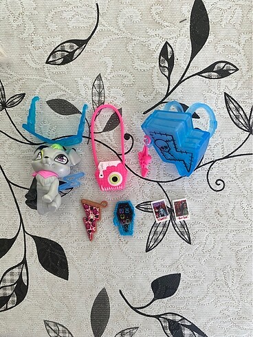 Beden monster high frenkie stein bebek oyuncak