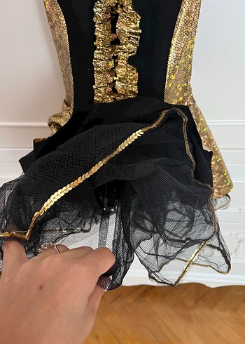 Kızlar için Parlak Altın Yılan Desenli Elbise - Görsel 3