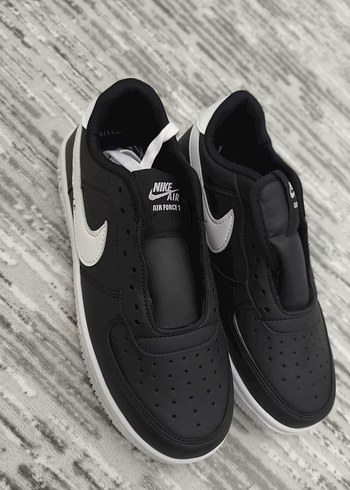 Nike Air Force 1 Siyah Beyaz Sneaker Sifir Urun