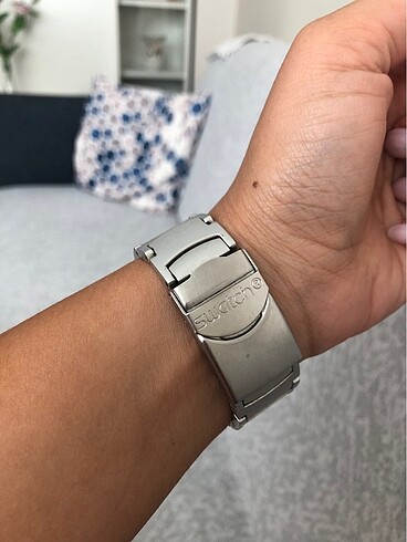 Beden Swatch kol saati
