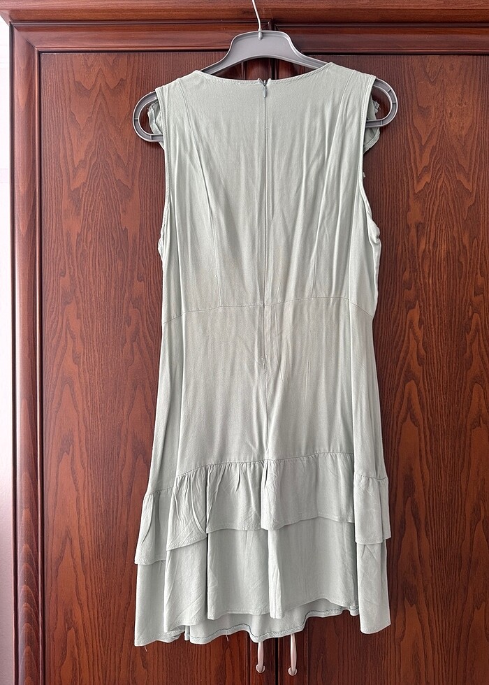 Koton v yaka keten yeşil mini elbise - Görsel 2