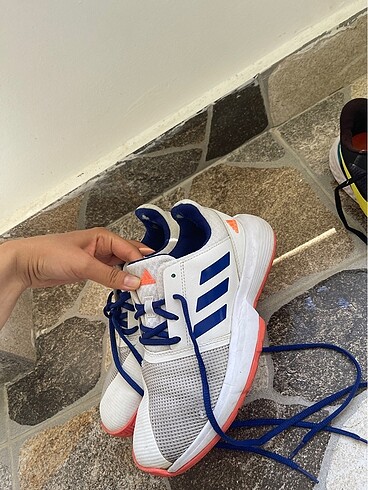 35,5 Beden Adidas tenis ayakkabısı